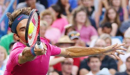 Cincinnati Open round-up: Federer eases through; Bencic rolls on