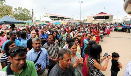 India-Pakistan fever at new high in Adelaide!