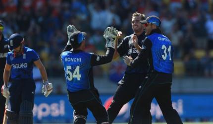 Southee, McCullum destroy England in Wellington