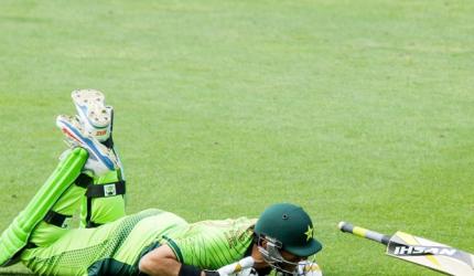 Perform or perish: Akram warns Pakistan team