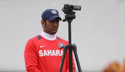 Captaincy approach of every individual is different: Dhoni