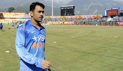 Dhoni's childhood coach gives his reasons for India's loss in Bangladesh