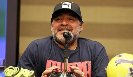 Late Maradona cleared of tax evasion by Italy court