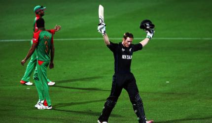 Guptill's hundred lifts New Zealand to thrilling victory over Bangladesh