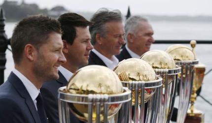 Australia turn to Steve Waugh for pep talk ahead of quarters