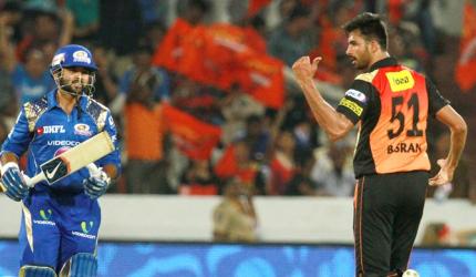 Sunrisers Hyderabad's Sran fined for inappropriate behaviour