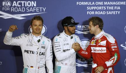 Hamilton beats Rosberg to Bahrain pole position