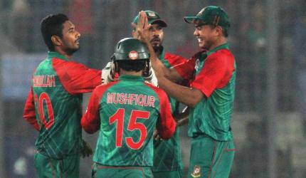 Asia Cup: Bangladesh upset Pakistan, set up title date with India