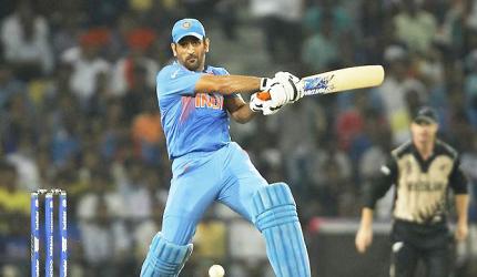 Dhoni finds his excuse: 'Challenge to score runs on such tracks'