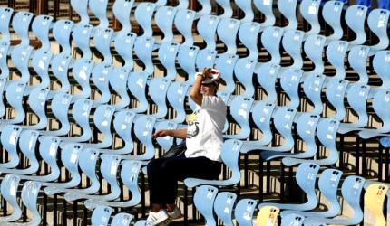 Why Test cricket fails to attract spectators...