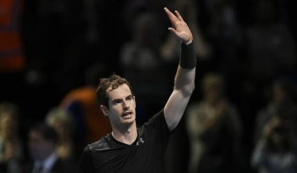 Murray endures Nishikori's onslaught; to face Wawrinka next