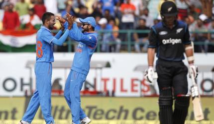 Dhoni all praise for Hardik Pandya