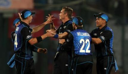 Williamson hits century as New Zealand edge past India`