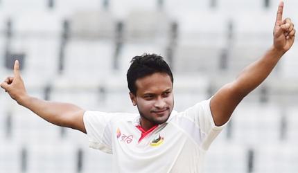 Shakib brilliance puts Bangladesh in box seat v Australia