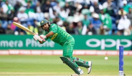 Champions Trophy: Pakistan edge Sri Lanka in thriller to enter semis