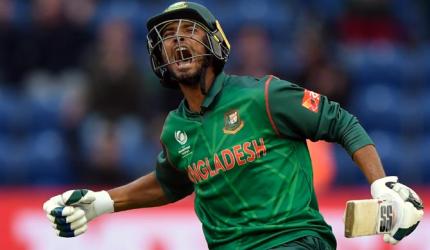 Bangladesh edge past SL to set up India final