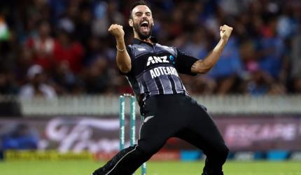 PHOTOS: Munro's blast helps NZ pip India to claim T20 series 2-1