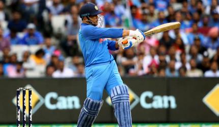 'No one is more committed to Indian cricket than Dhoni'