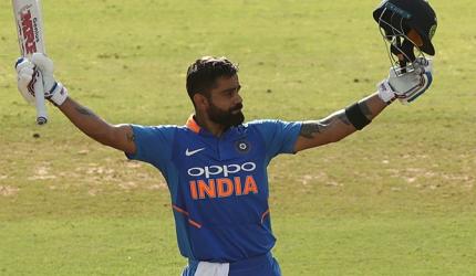 Nagpur ODI: India win a final-over thriller