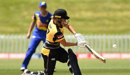 Kiwi Devine slams fastest ton in women's T20 cricket
