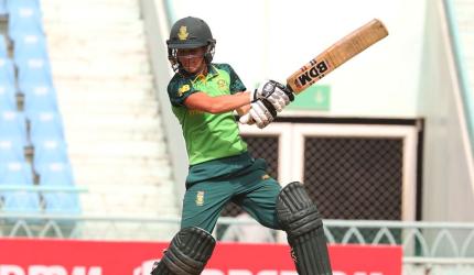 1st women's T20: Anneke stars as SA crush India 