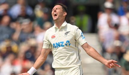 Will NZ pick Boult for Tests after declining contract?