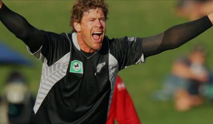 New Zealand coaches Ronchi, Oram granted leave for Pakistan Super League