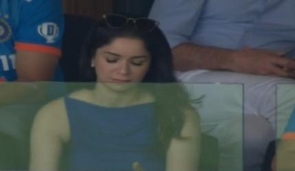 SPOTTED! Sara Tendulkar At The Gabba