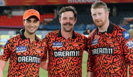 SRH smash MI to script 100th IPL win in run-fest