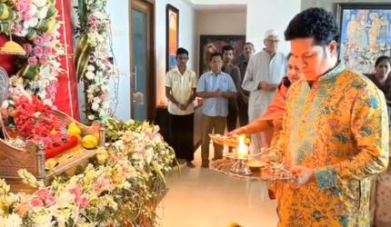 SEE: Sachin Tendulkar's Ganesh Chaturthi Ritual