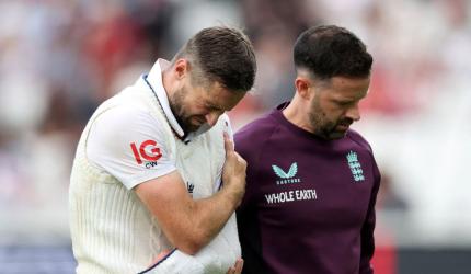Woakes' injury adds to England's woes