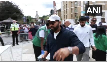 Surprise! Rohit makes unexpected appearance at Oval