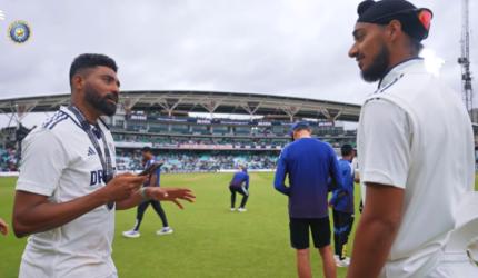 Siraj Tries Making A Reel