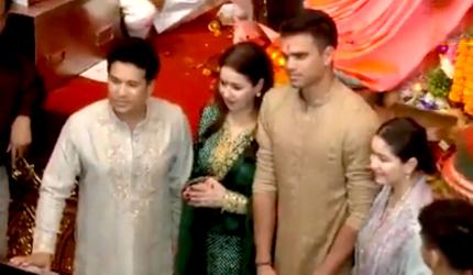 Tendulkar, Family Worship Lalbaugcha Raja