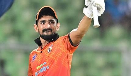 Salman Nizar smashes 11 sixes in 13 balls in Kerala T20