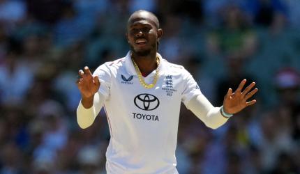 Injured Archer out of Ashes, England drop Pope