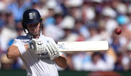 England's Bethell soaking in challenge at No 3