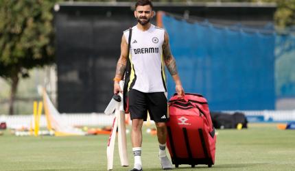 2 hours early! Kohli's dedication for Pakistan clash