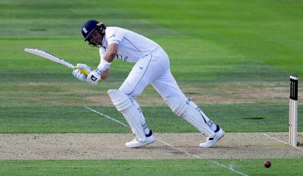 PIX: Solid Root stabilises England at Lord's on Day 1