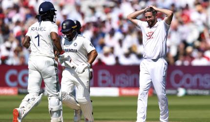 PIX: India navigate safely to tea after England post 387