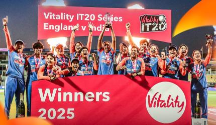 Muzumdar acclaims WPL after T20I series win in England