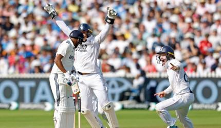 Sachin, netizens get behind team after Lord's heartbreak
