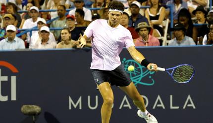 Shelton silences Tiafoe in steamy showdown