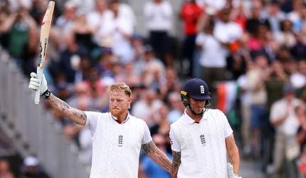 PIX: India Falter After Stokes Fires England to 669