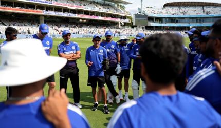 Kuldeep benched! Gavaskar says Gill may not be in charge