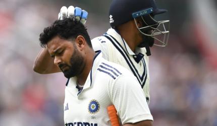 SEE: Gambhir gets emotional over Pant's sacrifice