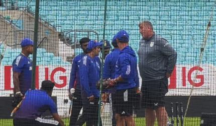 Gambhir, Oval curator in verbal showdown
