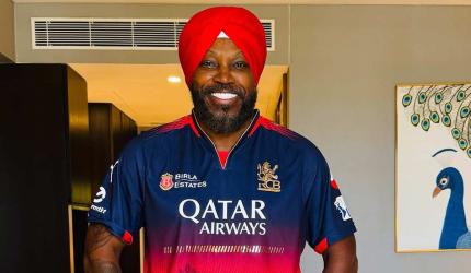 IPL Final: Is Chris Gayle Backing RCB or Punjab Kings?