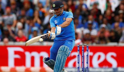 'A well-deserved recognition for Dhoni'