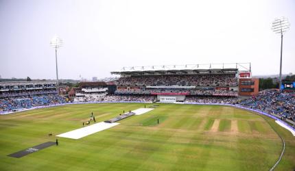Headingley Test: Will weather affect result on Day 5?